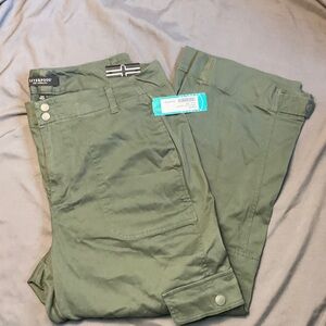 Liverpool Olive Green Utility Cargo Crop Pants